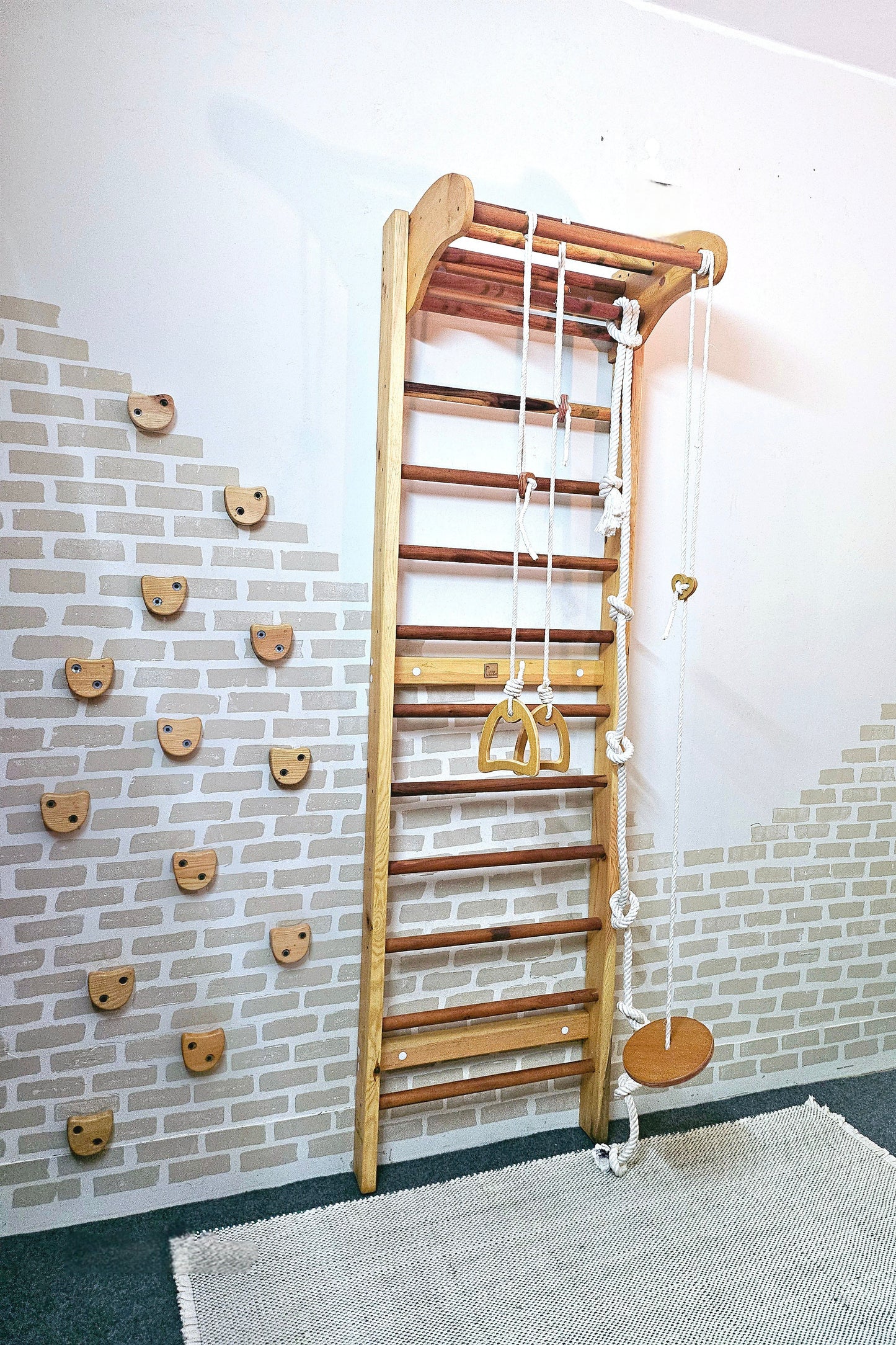 Swedish ladder/ Walls