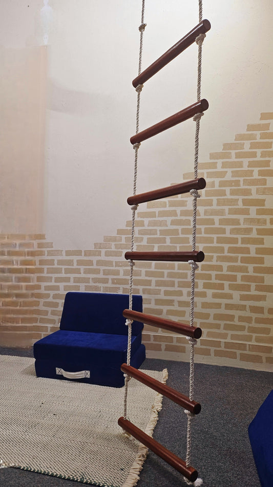 CLIMBING ROPE LADDER